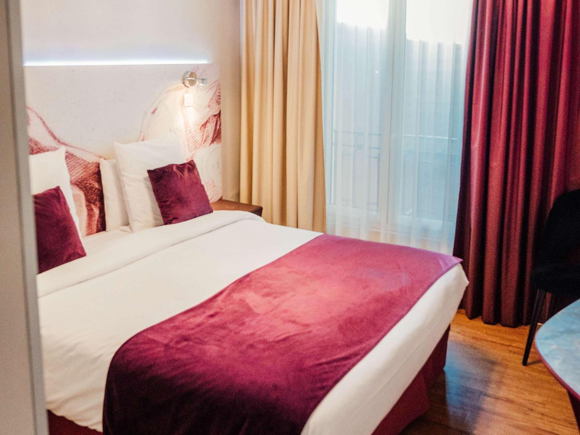 Mercure Paris Bastille Marais Exterior foto